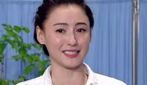 張柏芝含淚說出:當年順從陳冠希的實因!讓人又氣又恨,網友:太可悲了!