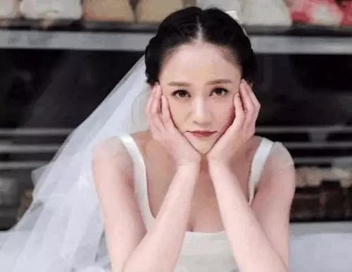 39歲陳喬恩終於要結婚了!求婚現場感動落淚,網友:很般配!