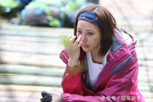 「生理期」拿命拼的女星:她染紅一池水,她錄製完直接入院開刀!