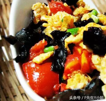教你50種雞蛋的做法大全 有炒菜有湯又有早餐餅 一年四季吃不膩!