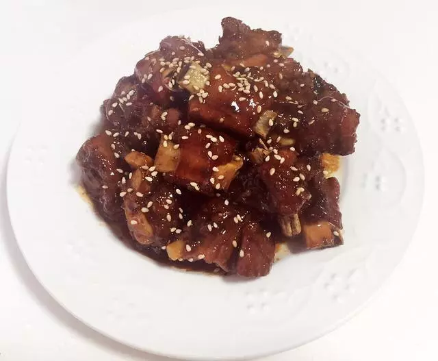 糖醋排骨最好吃的14種做法，越啃越香，這排骨我能擼一天！