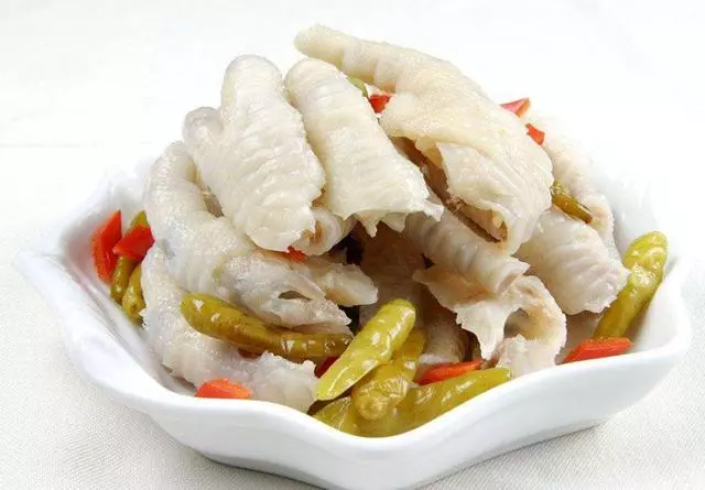 大廚用了15年的正宗泡椒鳳爪配方，還教您8大竅門，保證超級入味