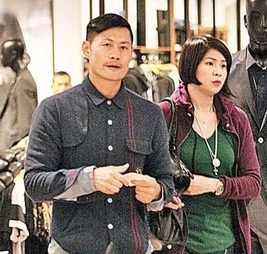 結婚啦!55歲前TVB綠葉,和小16歲女友秘密註冊低調處理婚事
