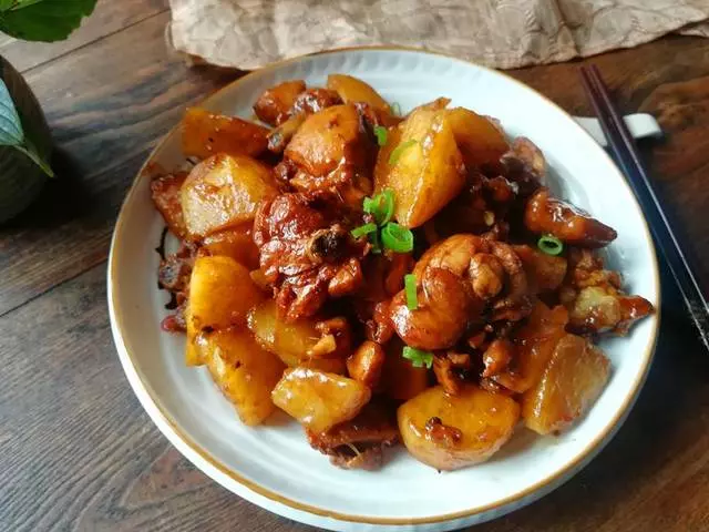 立秋過後,適合吃這個肉,滋補,味美下飯