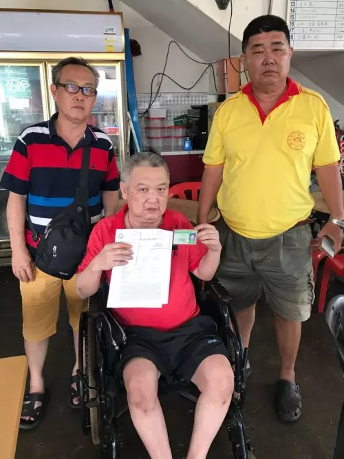 華裔殘疾人士遭7名巫裔警員毆打,被恐嚇:別以為是OKU就不用進扣留所!