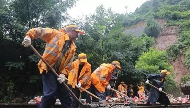 中國75個月鑿出這兩條「巨龍」,印度不解:中國到底想幹什麽?