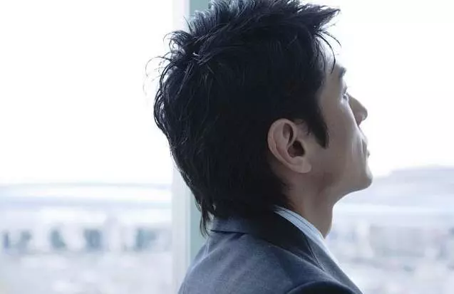 老婆去世,兒子五歲時我在婚,結婚當天兒子悄悄跟我說了這句話,讓我嚎啕大哭!
