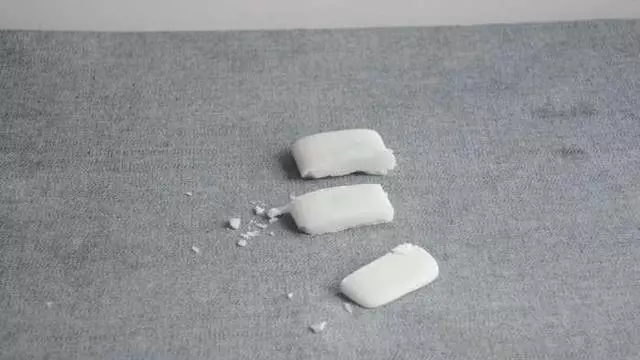 沒想到通常被扔掉的肥皂頭還能這樣用!用紙包起來,真是省下好多錢