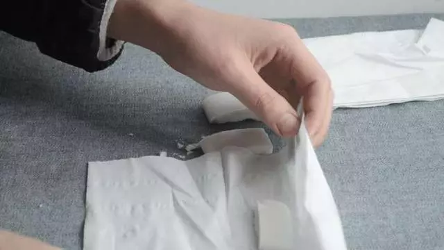 沒想到通常被扔掉的肥皂頭還能這樣用!用紙包起來,真是省下好多錢