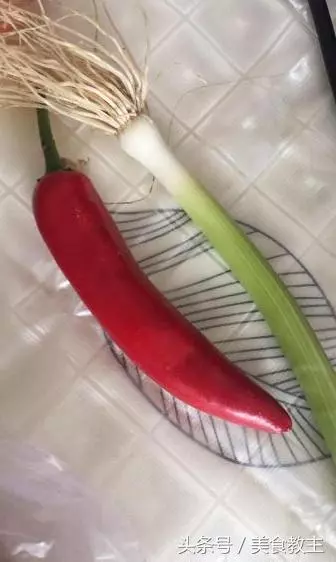 老媽自製土豆粿,做法超簡單,比蘿蔔糕還要好吃,很多人都沒吃過!