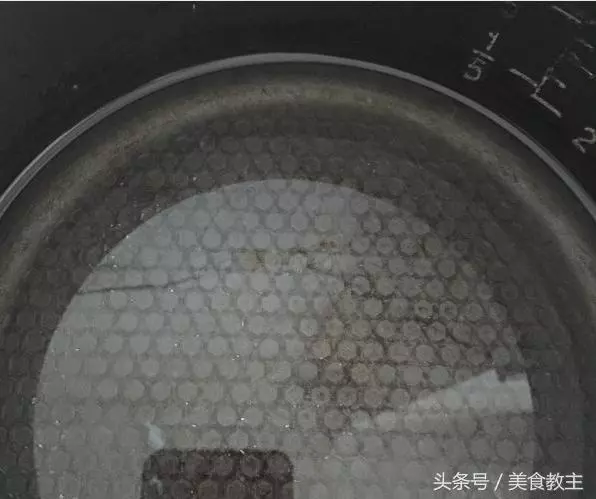 老媽自製土豆粿,做法超簡單,比蘿蔔糕還要好吃,很多人都沒吃過!