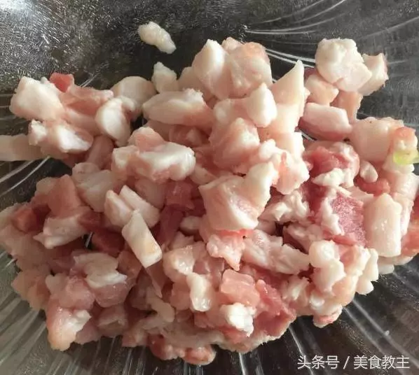 老媽自製土豆粿,做法超簡單,比蘿蔔糕還要好吃,很多人都沒吃過!