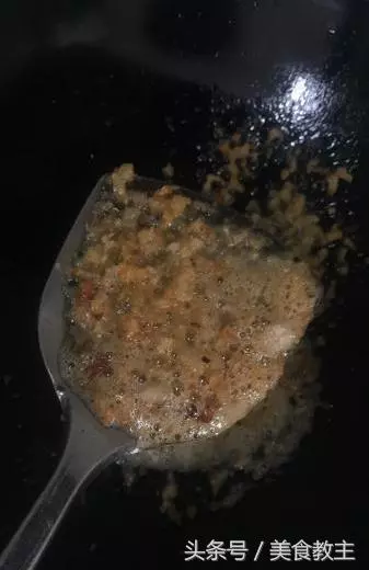 老媽自製土豆粿,做法超簡單,比蘿蔔糕還要好吃,很多人都沒吃過!
