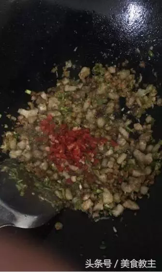 老媽自製土豆粿,做法超簡單,比蘿蔔糕還要好吃,很多人都沒吃過!