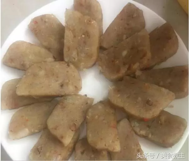 老媽自製土豆粿,做法超簡單,比蘿蔔糕還要好吃,很多人都沒吃過!