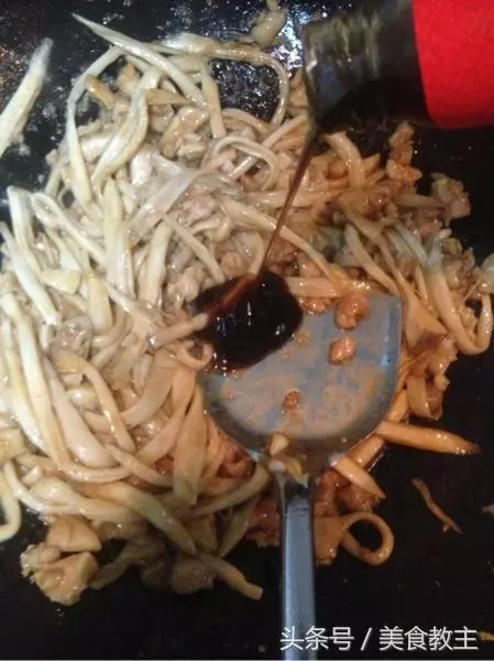 我們家常做這道菜,孩子吃了長個快,女人吃了皮膚好!嫩滑入味,超級好吃!