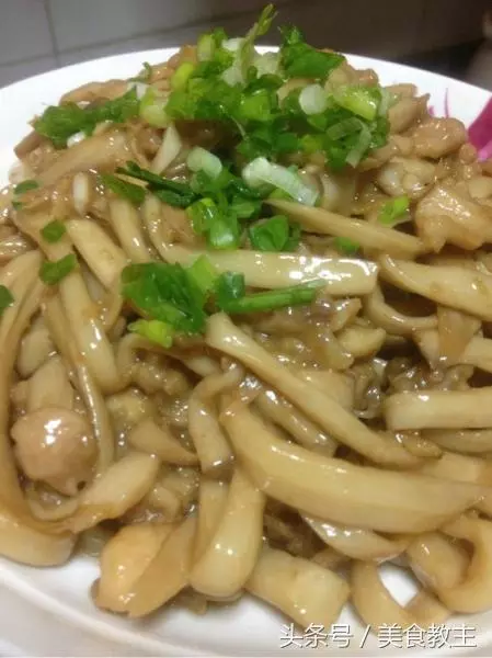 我們家常做這道菜,孩子吃了長個快,女人吃了皮膚好!嫩滑入味,超級好吃!