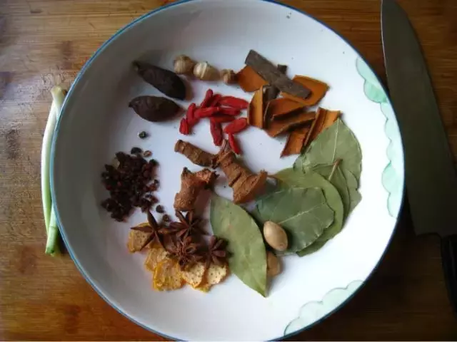 家庭自製燒雞,真的好吃的不得了!
