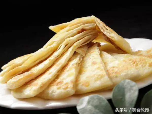 想要烙餅好吃,鬆軟又層多,放5天也不硬,這1步是關鍵!