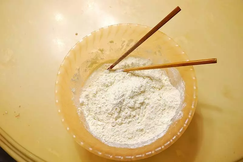 外酥內軟, 金黃色的炸年糕, 吃起來酥酥脆脆的