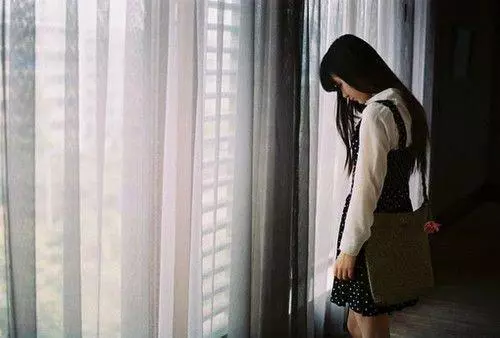 20條傷心美句:明明萬箭穿心,為何假裝風輕雲淡?