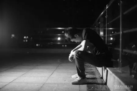 20條悲傷哲理句子,請狠狠愛自己