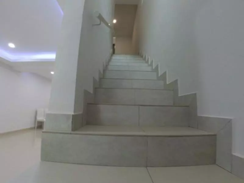 想要擁有一間dream house,不一定要買新屋子,這樣翻新舊屋子比起買新屋子還要便宜得多哦!想要買新屋子的朋友,不妨