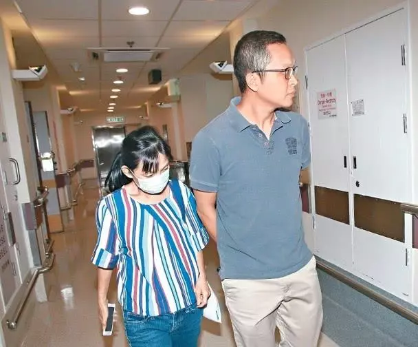TVB小生暈倒昏迷入院後全過程曝光,其母親3度到院疑情況嚴重!