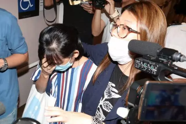 TVB小生暈倒昏迷入院後全過程曝光,其母親3度到院疑情況嚴重!