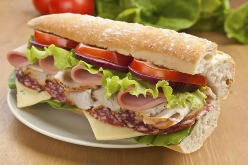 Office工很難減肥?他靠吃 Subway 成功減掉 111KG!附上Subway減肥菜單!