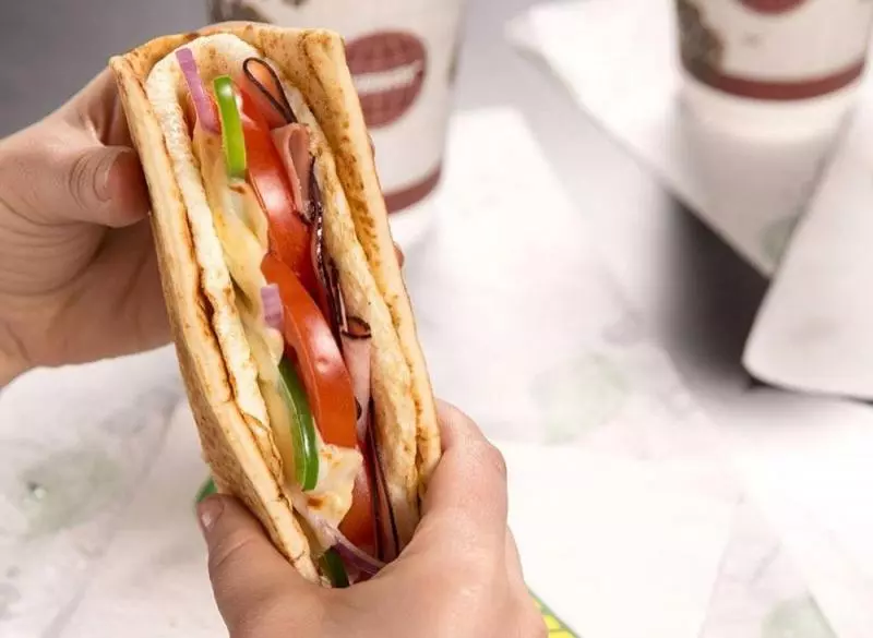 Office工很難減肥?他靠吃 Subway 成功減掉 111KG!附上Subway減肥菜單!
