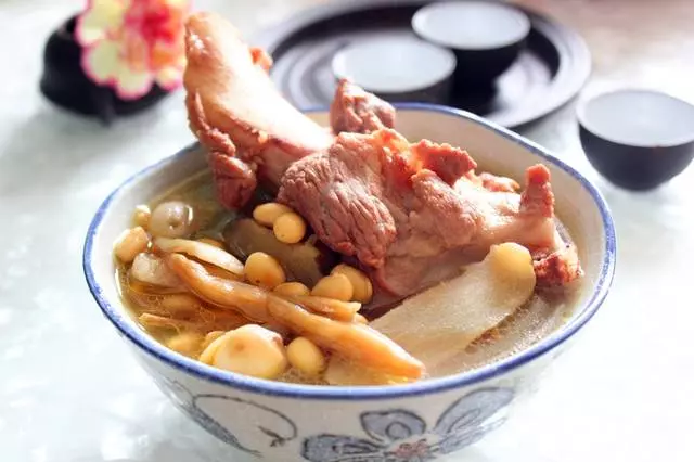睡眠不好的人多喝這碗湯,鮮美又安神!