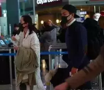 劉愷威機場暴打楊冪? 大冪冪抹淚心酸離場, 小糯米該何去何從!