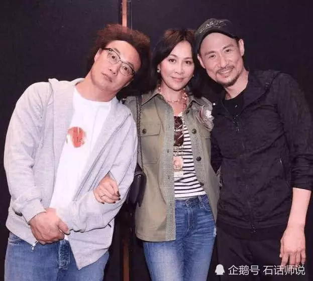 57歲張學友全家近照:妻子比關之琳還美,女兒顏值不輸媽媽當年