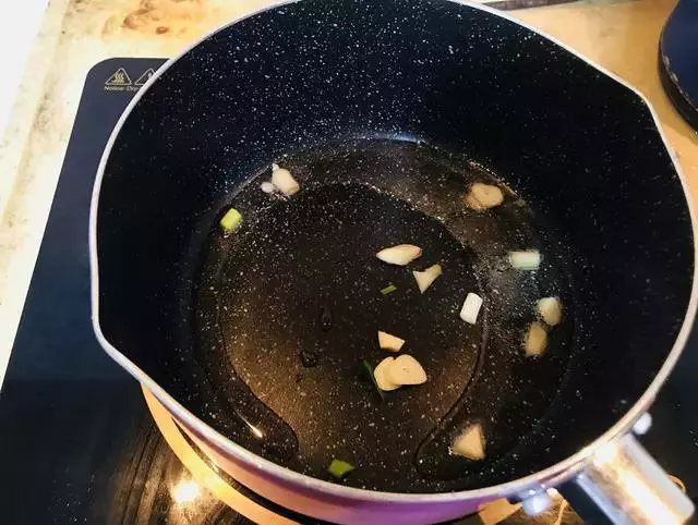 魚肉和它才是絕配,不懂吃太虧了,超級香,煮一鍋不夠,再煮一鍋