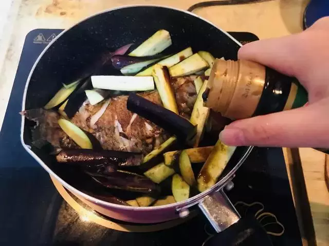 魚肉和它才是絕配,不懂吃太虧了,超級香,煮一鍋不夠,再煮一鍋