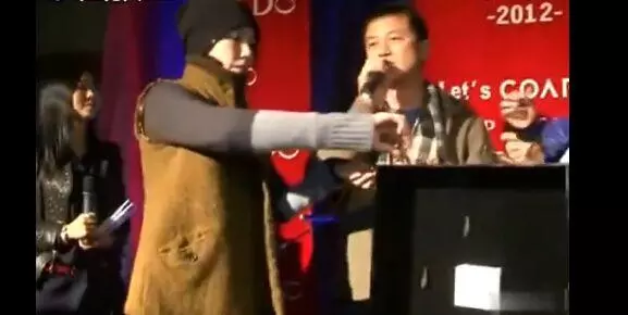 【王菲這樣的媽!】竇靖童的綜藝首秀,被問為什麼來上節目?「我媽叫我來的」!