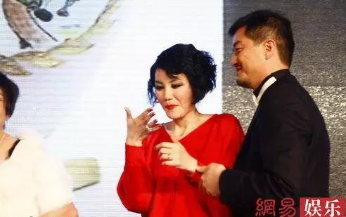 【王菲這樣的媽!】竇靖童的綜藝首秀,被問為什麼來上節目?「我媽叫我來的」!