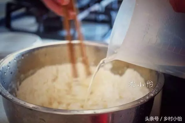 最好吃的韭菜盒子,表皮金黃酥脆、內陷清香細嫩,皮薄餡多不露餡,香的不得了!