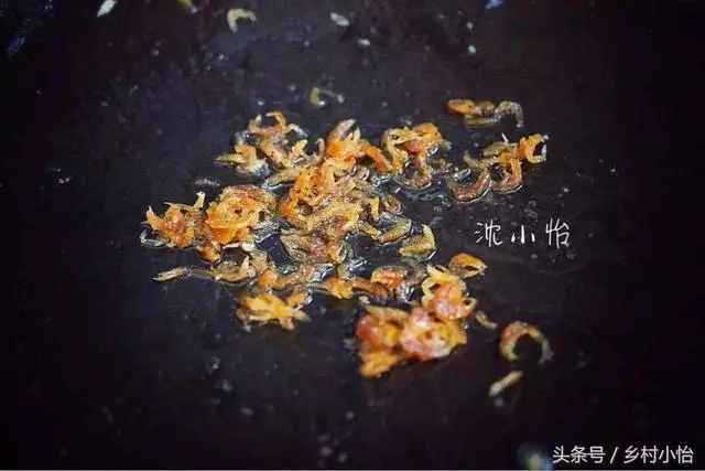 最好吃的韭菜盒子,表皮金黃酥脆、內陷清香細嫩,皮薄餡多不露餡,香的不得了!