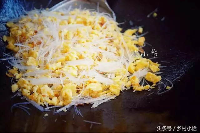 最好吃的韭菜盒子,表皮金黃酥脆、內陷清香細嫩,皮薄餡多不露餡,香的不得了!