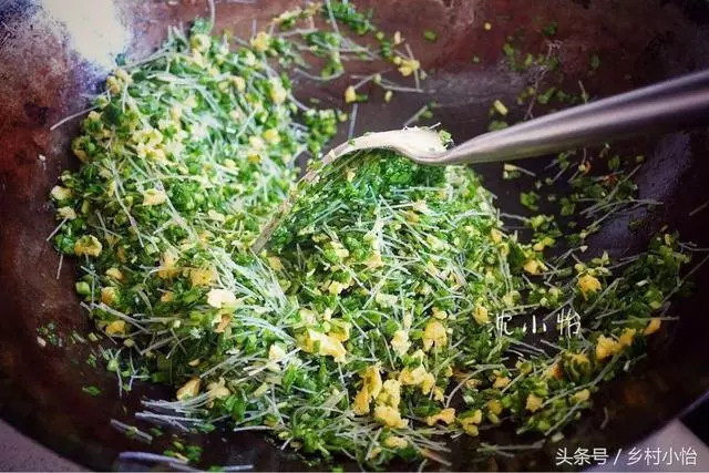 最好吃的韭菜盒子,表皮金黃酥脆、內陷清香細嫩,皮薄餡多不露餡,香的不得了!