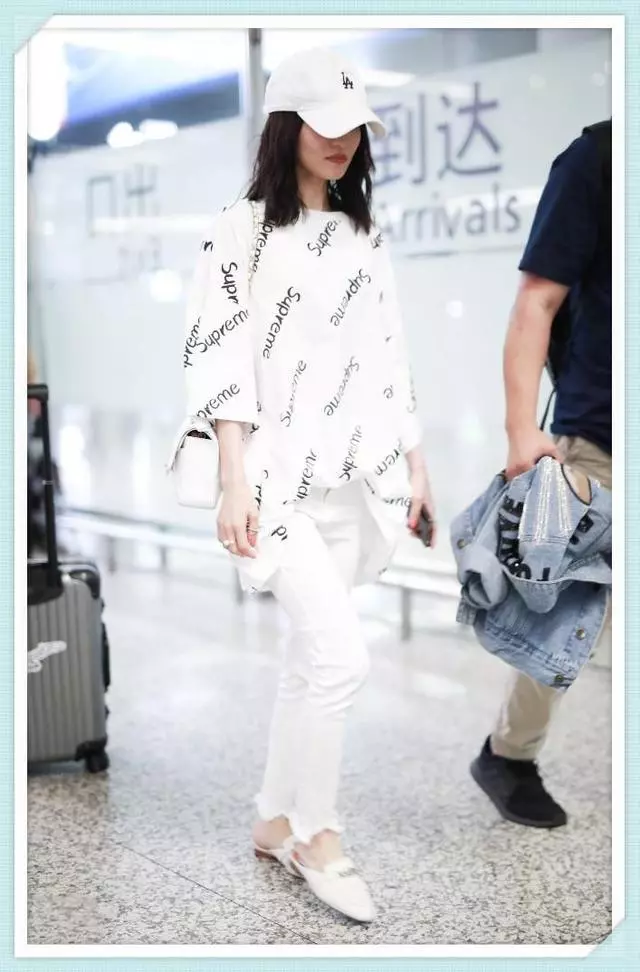 92斤吳昕和86斤張韶涵同穿緊身褲,網友:女人果然還是有肉才最美!