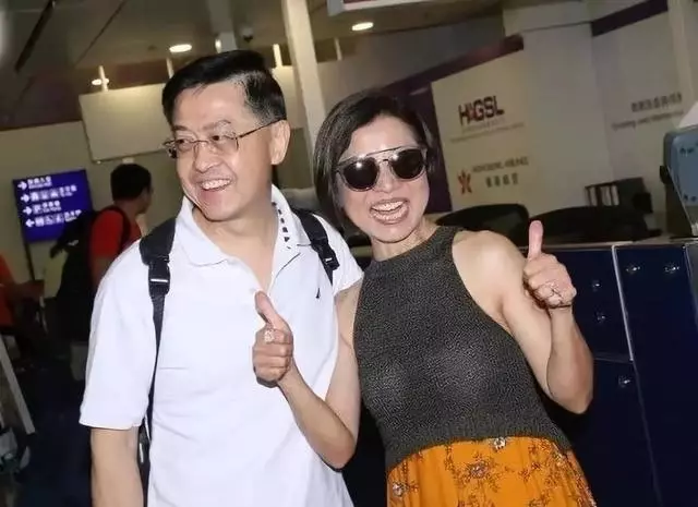倒數!鄭嘉穎與陳凱琳愛得痴纏,無懼地震已飛往峇里島布置婚禮!陳凱琳媽媽化身「燦爛的外母」勁風騷!
