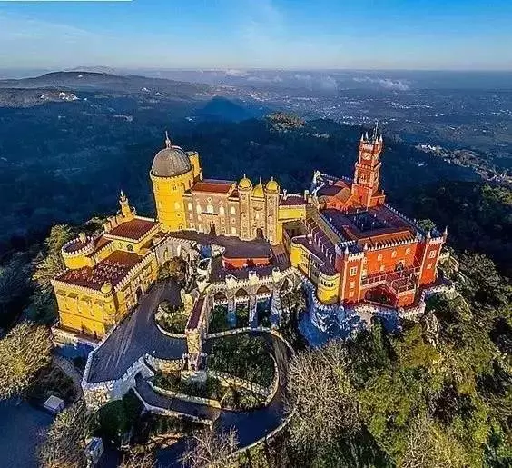 有個歐洲國家,比德國景美,比西班牙便宜,愛旅行者不得不去哦!它是....