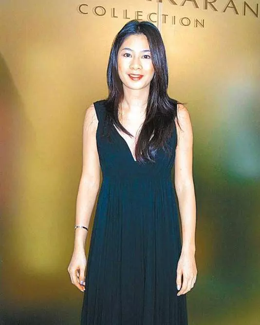 霍啟剛的2任前女友長的美,還是豪門千金,卻都沒有郭晶晶過得好!