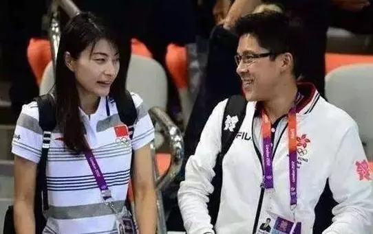 霍啟剛的2任前女友長的美,還是豪門千金,卻都沒有郭晶晶過得好!
