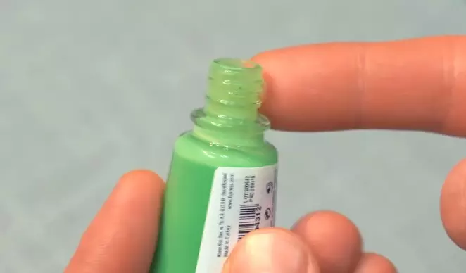 下次停電時拿出凡士林,大家都會跪著說你是生活智慧王