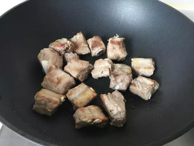 婆婆做的排骨,不放一滴油不加一滴水,酸甜不油膩還很開胃