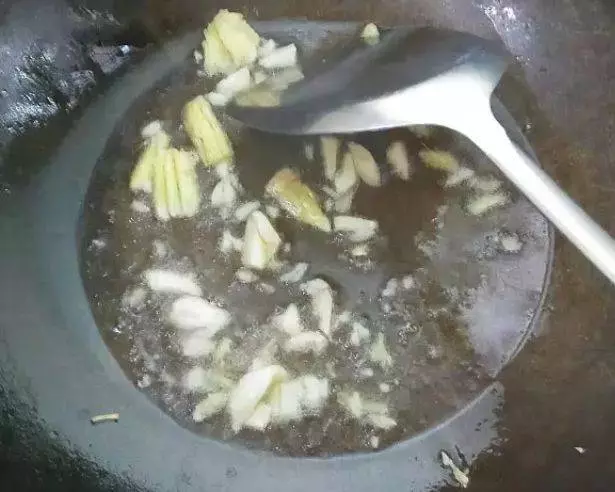開胃又解膩的美食,我首推這道酸辣雞雜,夏日好胃口全靠~